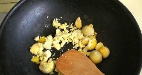 鸡蛋油是个宝,药食同源!民间偏方外用,竟有21种疗效!极少人知道