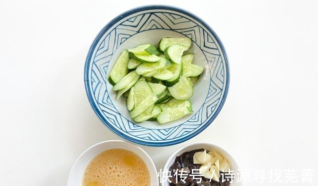 黑木耳|末伏到了,要多吃这菜,清淡营养不上火,做法简单又快手,快试试!