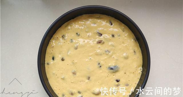 清香|8月吃鲜玉米正当时,打入2个鸡蛋,不炒不煮,蓬松暄软又清香