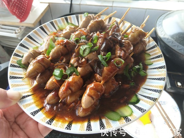 鸡身上“最值钱”的部位,买鸡的老板都留着自己吃,一只鸡就一个