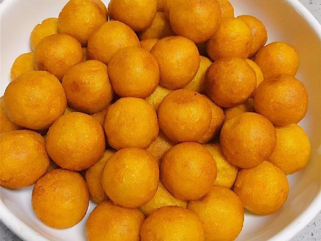 豆沙馅|为什么我炸的丸子，外面都糊了，里面还是凉的？大厨示范正确做法