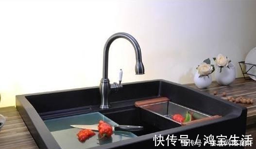 厨房|越来越多人厨房不装“不锈钢水槽”了，现在流行装这种，太聪明了
