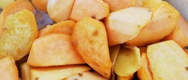 桂花蜜|女人過了45歲,多吃這種堿性食物,2元一斤,幫你安穩(wěn)度過更年期