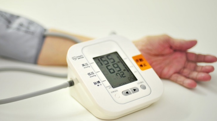 血管疾病|血压高不能吃海带内科医生坦言若想稳定血压，少吃3种美食