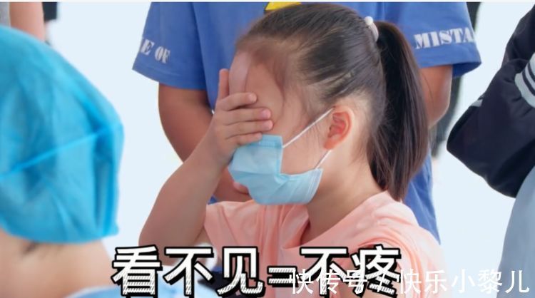 疫苗|一哭二闹三打滚,萌娃接种疫苗名场面,家长捂脸:我可太费劲了