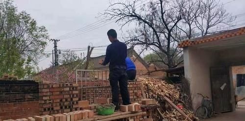 土坯|农村自建房“三七”墙比“二四”墙结实吗?用哪一种会更好?