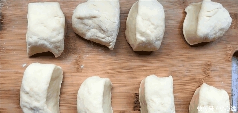 面食达人|电饭锅做早餐面包的配方, 比蒸馒头还香甜, 学会可以做给家人吃