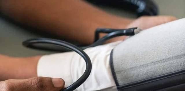 舒张压|65岁以上的老年人,血压在多少才算是正常看看你的血压差