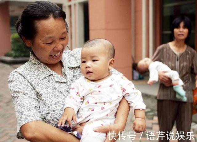 幼儿园|老人带孩子,什么时候退出最好为了孩子好,尽量别晚于这个时间