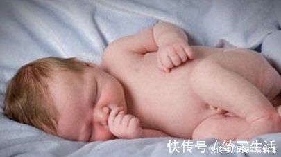 耳朵|宝宝没满一百天,宝妈要注意,4个禁区都不要碰