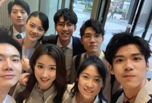 参与|何旻哲黑料满满,但能顺利参与录制,肯定是节目组准备的炮灰