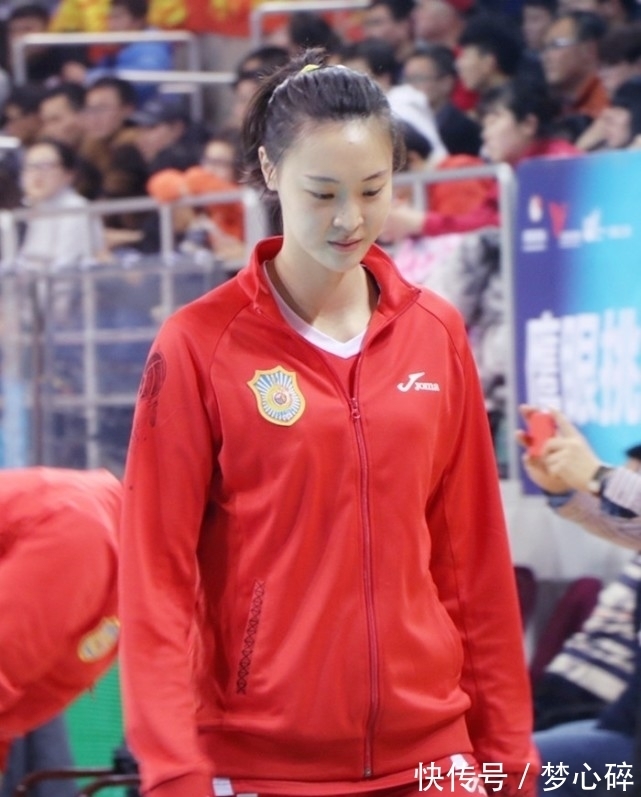 惠若琪|女排女神队长惠若琪:美丽霸气