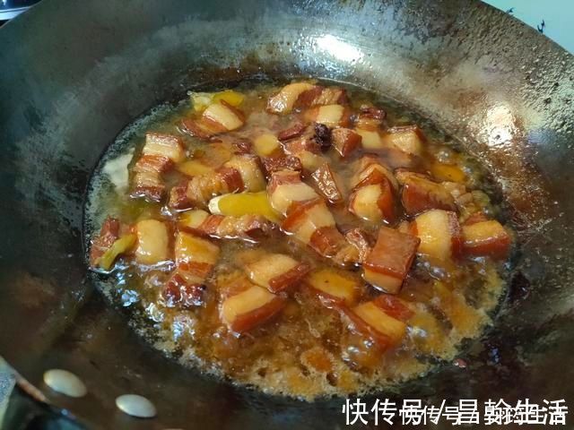 糖色|爷爷做了几十年红烧肉，口感软烂香入味，香料只加这四味即可