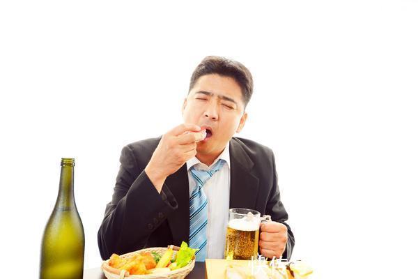 血管类|猝死呈现上升趋势,远离这3个坏习惯,或能有效预防,需了解