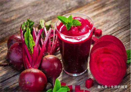 黄瓜|女性到了中年，不妨多吃四种食物，排毒抗衰，清理肠胃，滋补身体