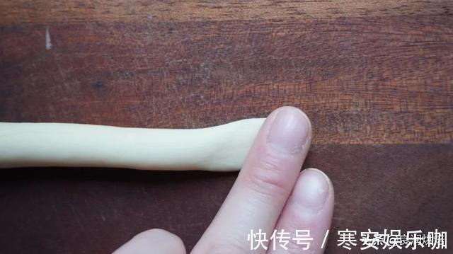 香甜|馒头吃够了,试试这样做,无技巧无难度,暄软香甜,比面包还好吃