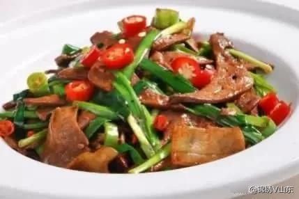 周末家人团聚，弟媳做了12个家常菜，味道不输大饭店，全部光盘