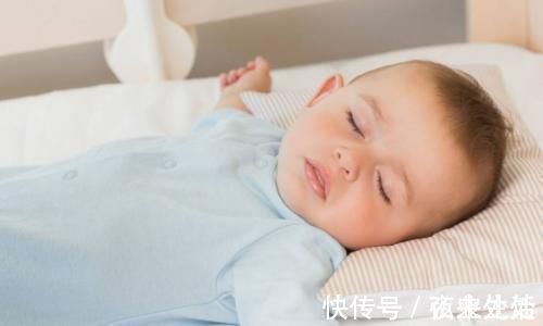 睡眠时间|宝宝不睡就代表不困？家长错误的哄睡方式，会给孩子“拖后腿”