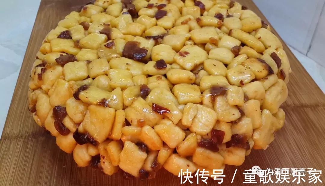 5个鸡蛋，1斤面粉，锅里一炒，做出创意小零食，比蛋糕好吃十倍