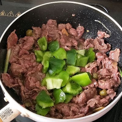 菜椒|山黄皮炒牛肉