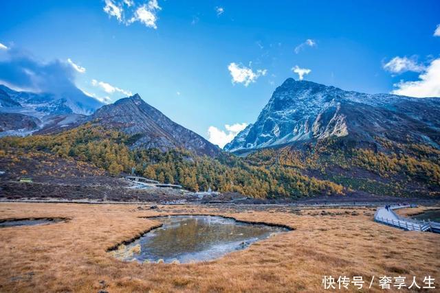 丁真家乡甘孜是如此美不胜收，戴上轻奢珠宝来一场说走就走的旅行