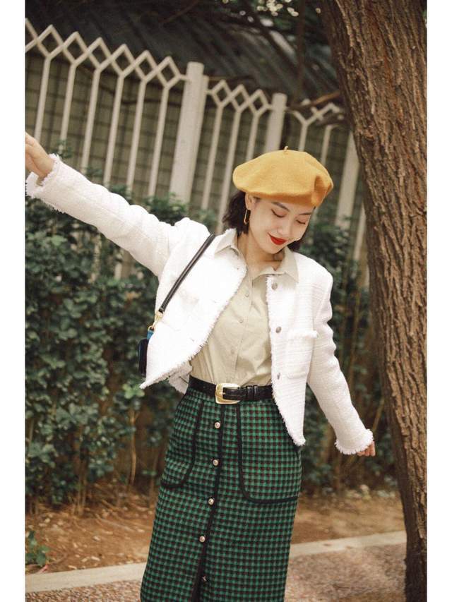 小个子|法式复古怎么穿?小香风外套+绿色格子半身裙,复古又有气质