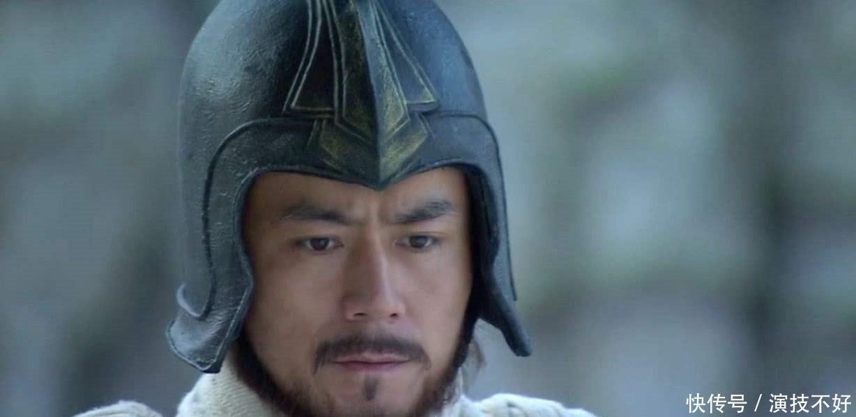 明朝一卫所指挥使,当街殴打一个小兵,几年后主动向小兵下跪求饶!