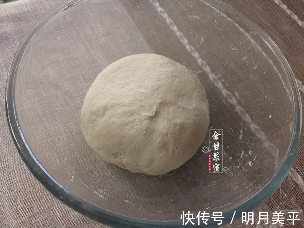 包子|萝卜包子在家做,皮薄馅大不塌皮,鲜美不腻人,学会了不用买