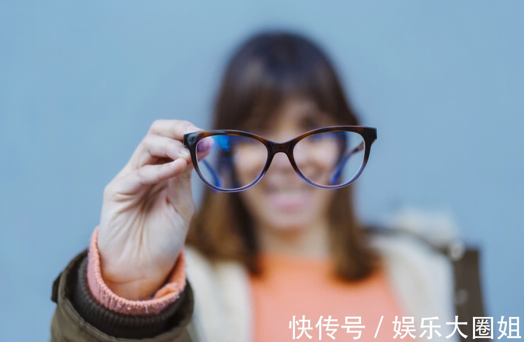 信号|糖尿病出现并发症前，身体常有4种信号，3事要趁早戒掉