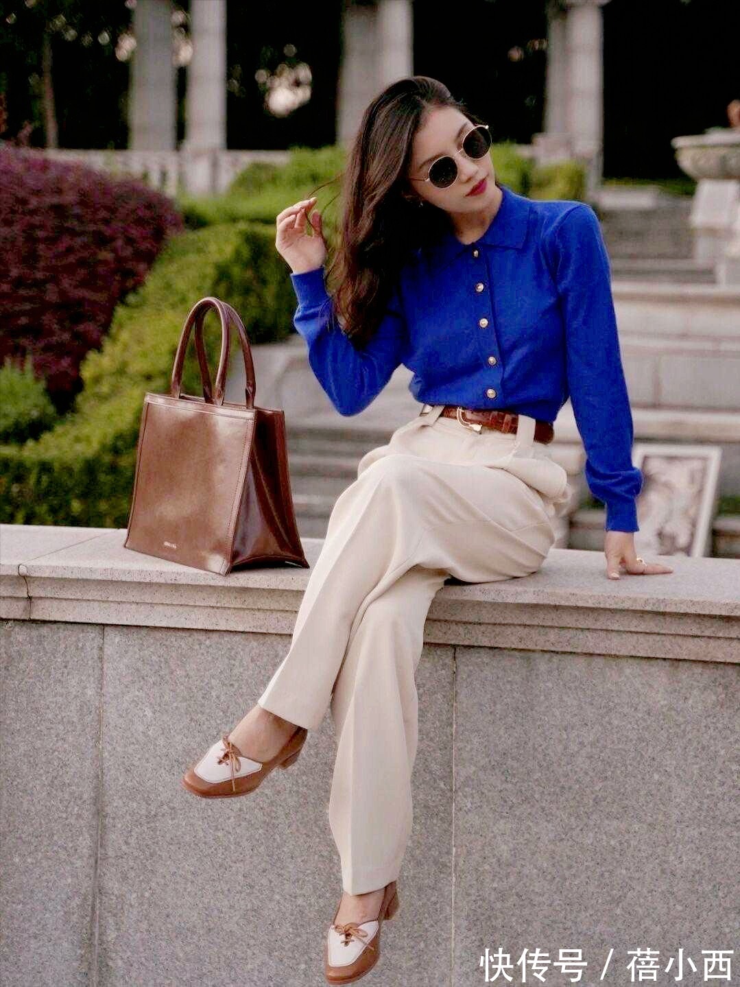 锥形裤|阔腿裤早就out了,今年流行“锥形裤”,搭配针织衫、西装真时髦