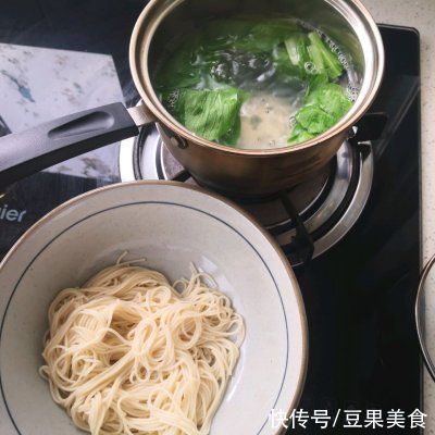 青菜|今晚要多煮点米，因为有这道菜