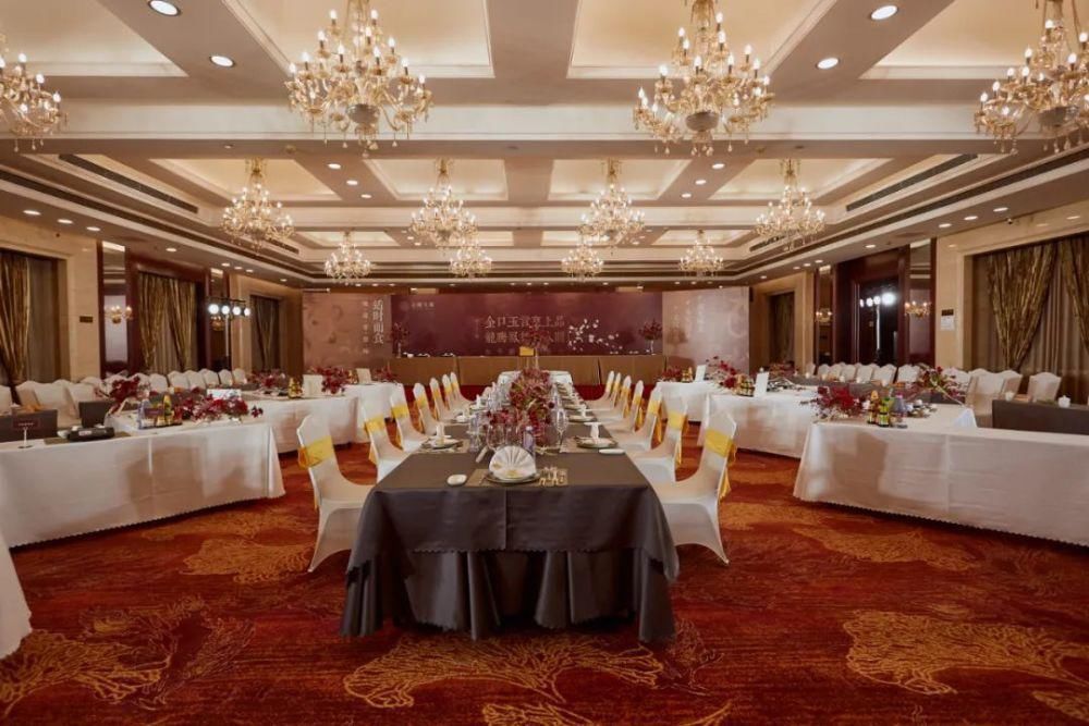  餐桌|12月8日，金龙玉凤这场餐桌盛宴让我大开眼界！