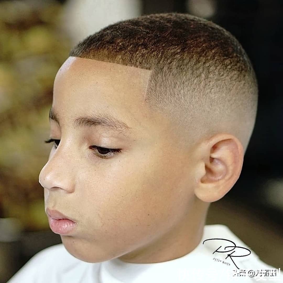 硬发质|别再迷信正月不剪发了,小男孩发型这样剪16款,越剪越帅气