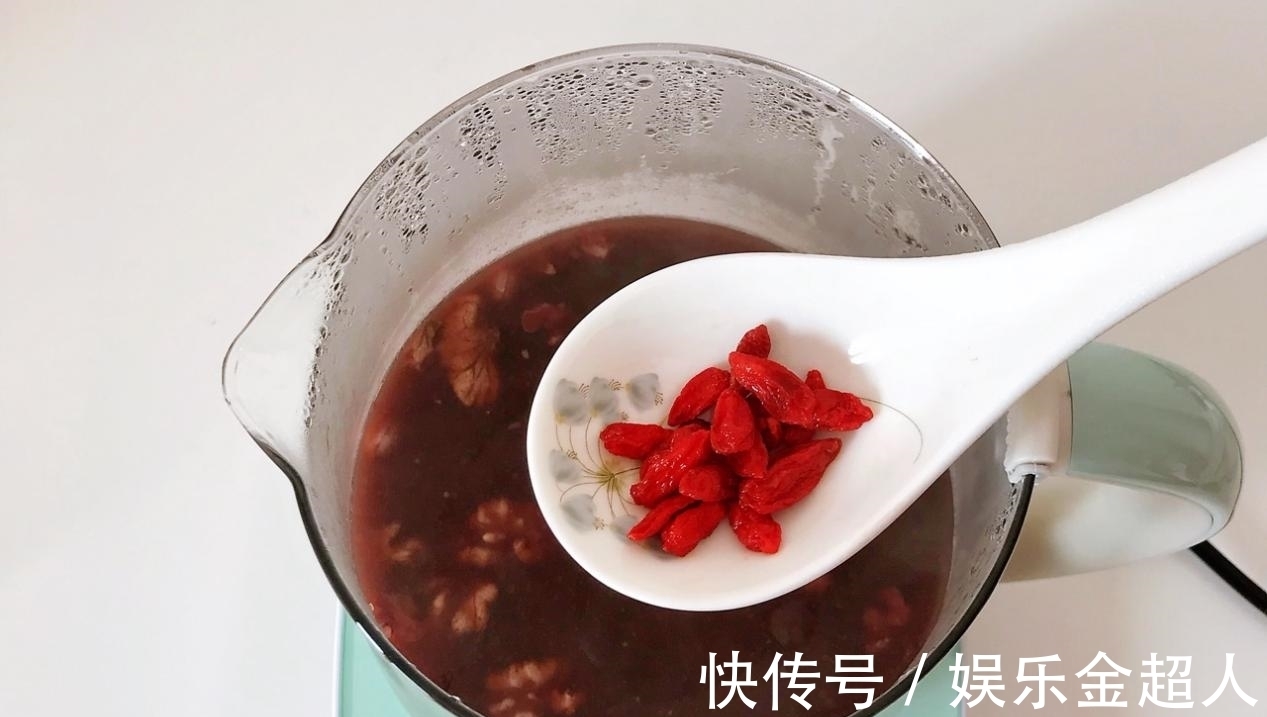 味道|秋天多喝红豆燕麦米粥,营养丰富味道好,大人孩子都爱喝