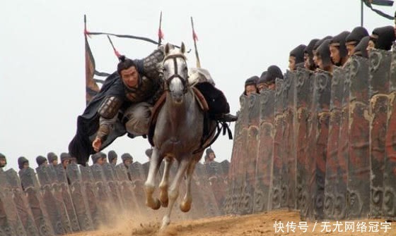 赵云|“单骑救主”赵云干过2次,第一次鲜为人知,比第一次早了15年