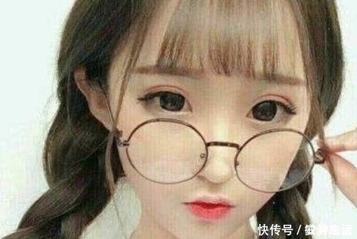 特点|能靠眼镜撑起颜值的女生,一般都有以下3个特点,怎么戴都好看