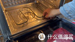 空气炸烤箱和烤箱有什么区别？用一个空气炸烤箱搞定一切料理，多功能才是王道！