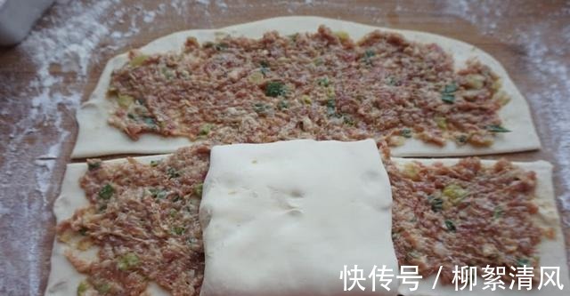 步骤|千层葱香肉饼,馅料丰厚,酥软可口,看到之后,眼泪从嘴角流出来!