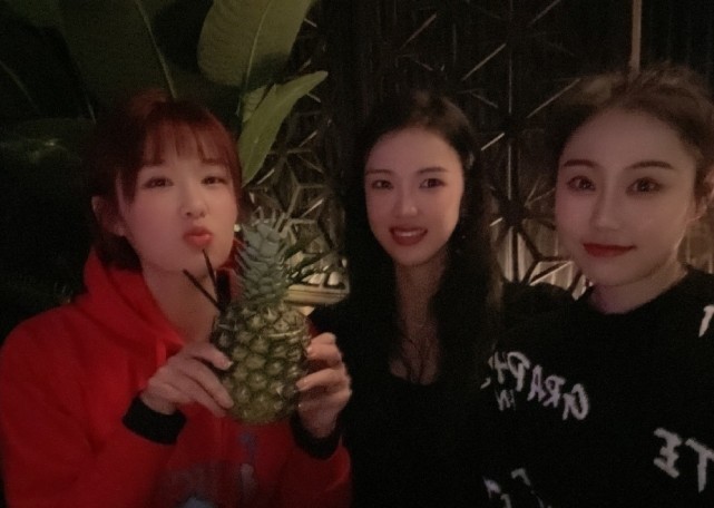 江苏女排|惊艳!张常宁盛装露面优雅美丽,不愧是江苏颜值担当,女排第一美