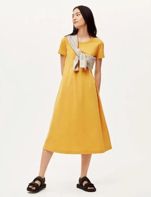 2021优衣库早春穿搭来了，百搭平价又气质优雅的日系穿搭