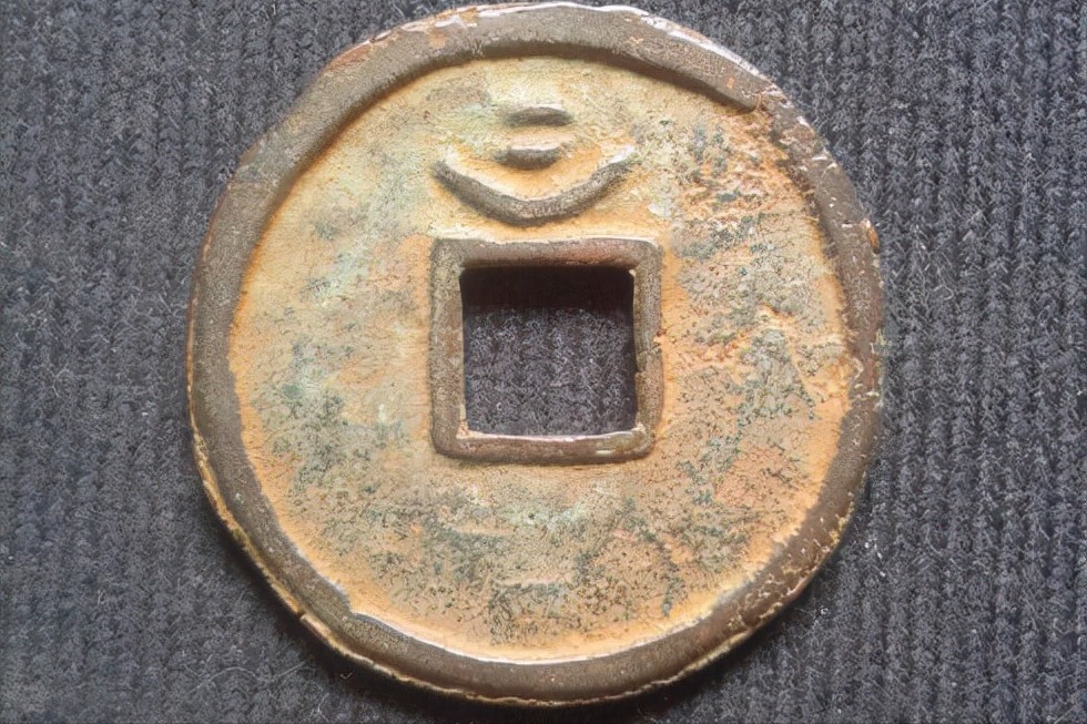 杨贵妃$古钱币上面的背星月有什么作用?