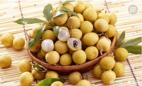 葡萄干|四种常见的食物，是天然的“安眠药”，每天吃一点拥有好睡眠