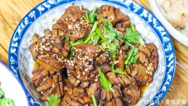 周末家人团聚，我做了6荤2素，一家人吃了一大锅米饭！