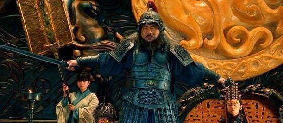 三国|汉末时因为好色而死的两个人,他若不死便不会有三国乱世