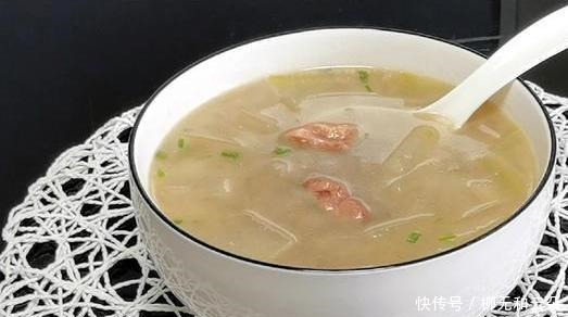 立秋后,常喝这道老鸭汤,做法、用料、巧搭配,鲜美好喝、又养人