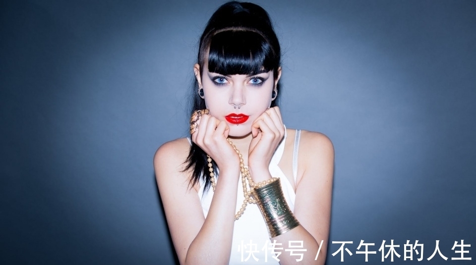 心狠的人$有种人,表面看起来和善,其实心狠无比