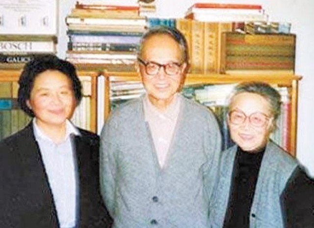 向达!钱钟书女儿为父亲作了一幅画,杨绛欣赏完捧腹大笑,笑称太形象了