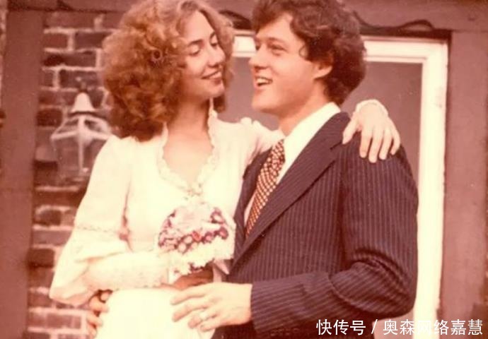 希拉里|希拉里婚纱照好惊艳!28岁出嫁笑靥如花,铁娘子也曾柔情似水