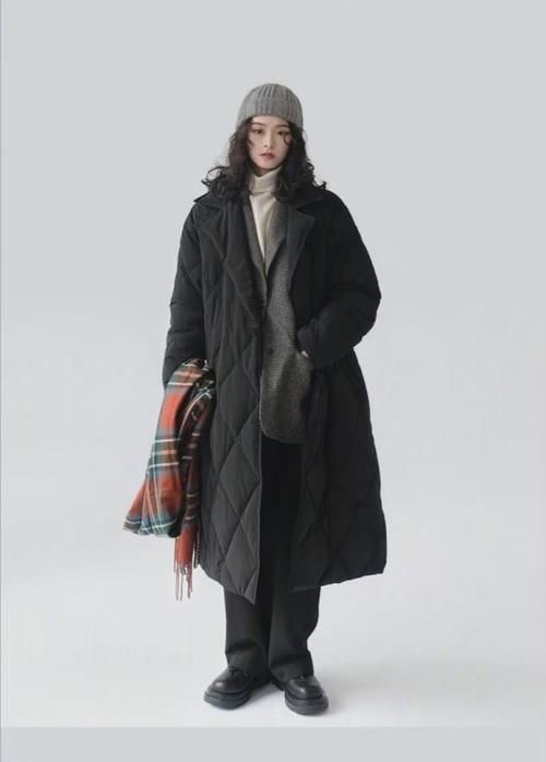 大衣怎么搭，选对版型+搭配，轻松变优雅小姐姐