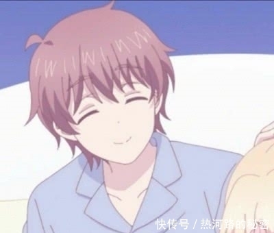 学院|高清·二次元·情侣头像,超赞的学院风情侣头像,校园情侣恋爱专用